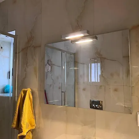Alex Apartament *