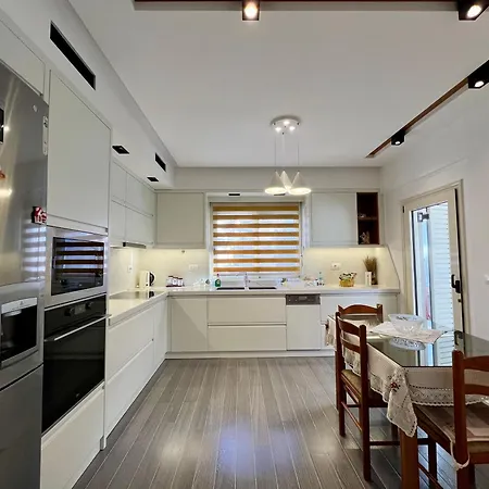 Appartement Alex Gjirokastër